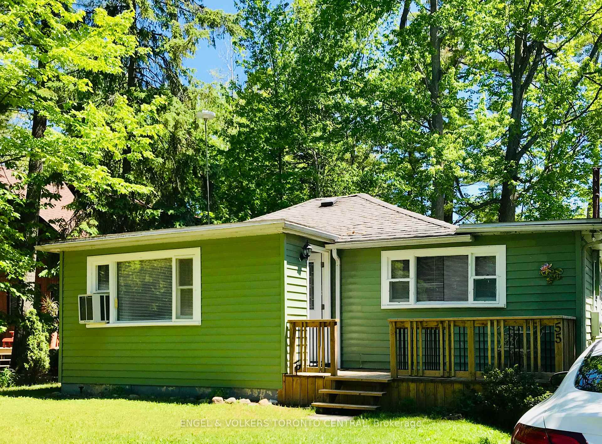 Front of 55 47th Street N