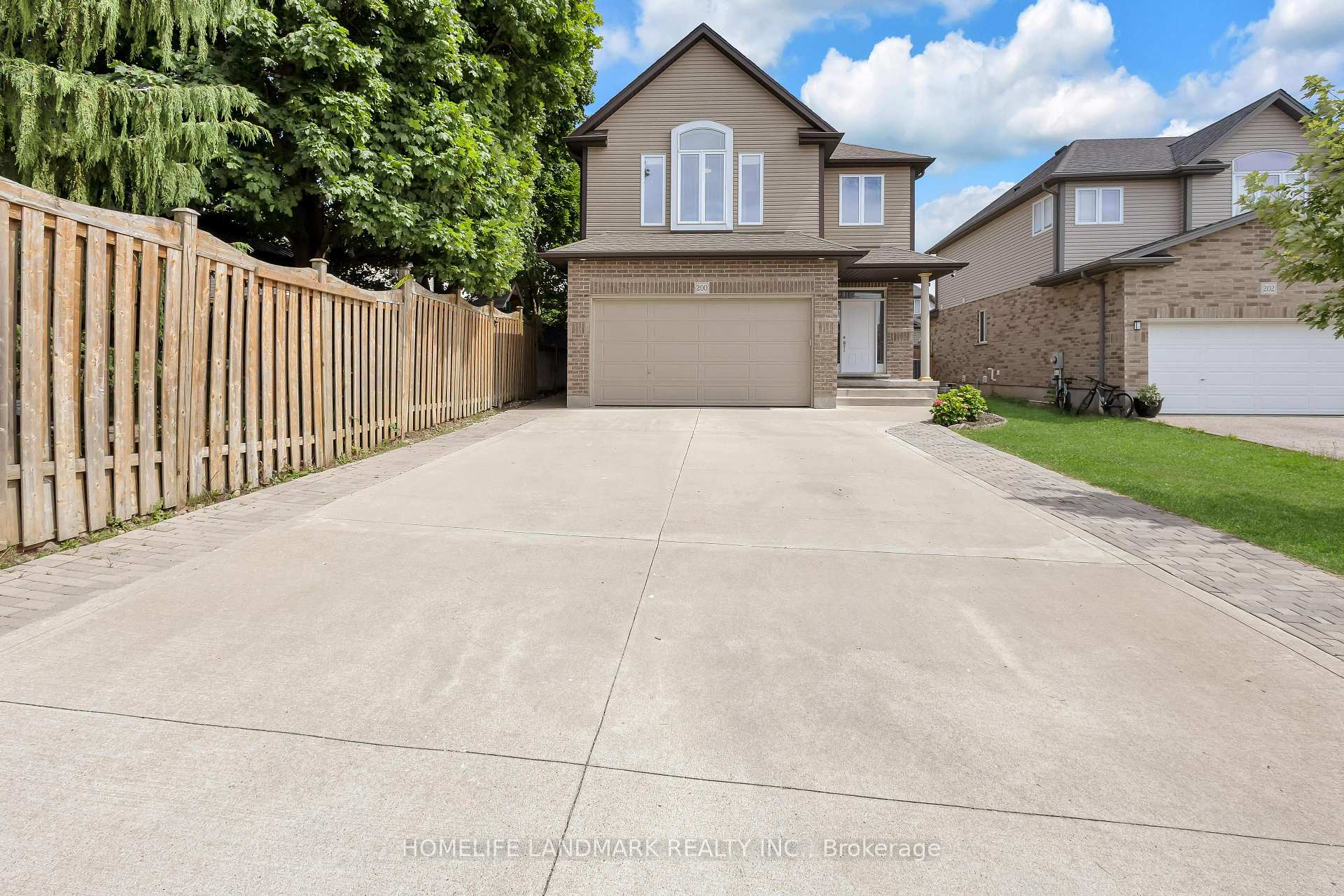 Photo 2 of 200 Westfield Place, Waterloo — HOMEH