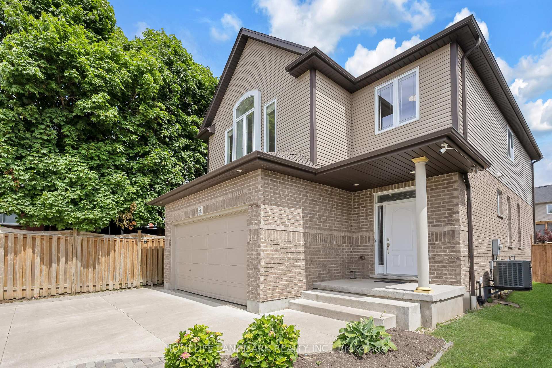 Photo 3 of 200 Westfield Place, Waterloo — HOMEH