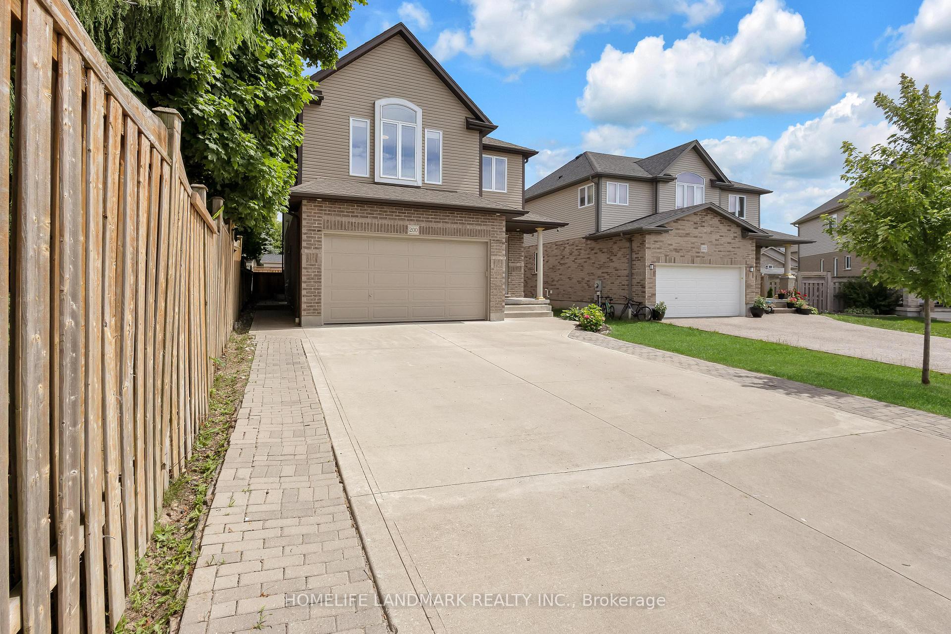 Photo 4 of 200 Westfield Place, Waterloo — HOMEH