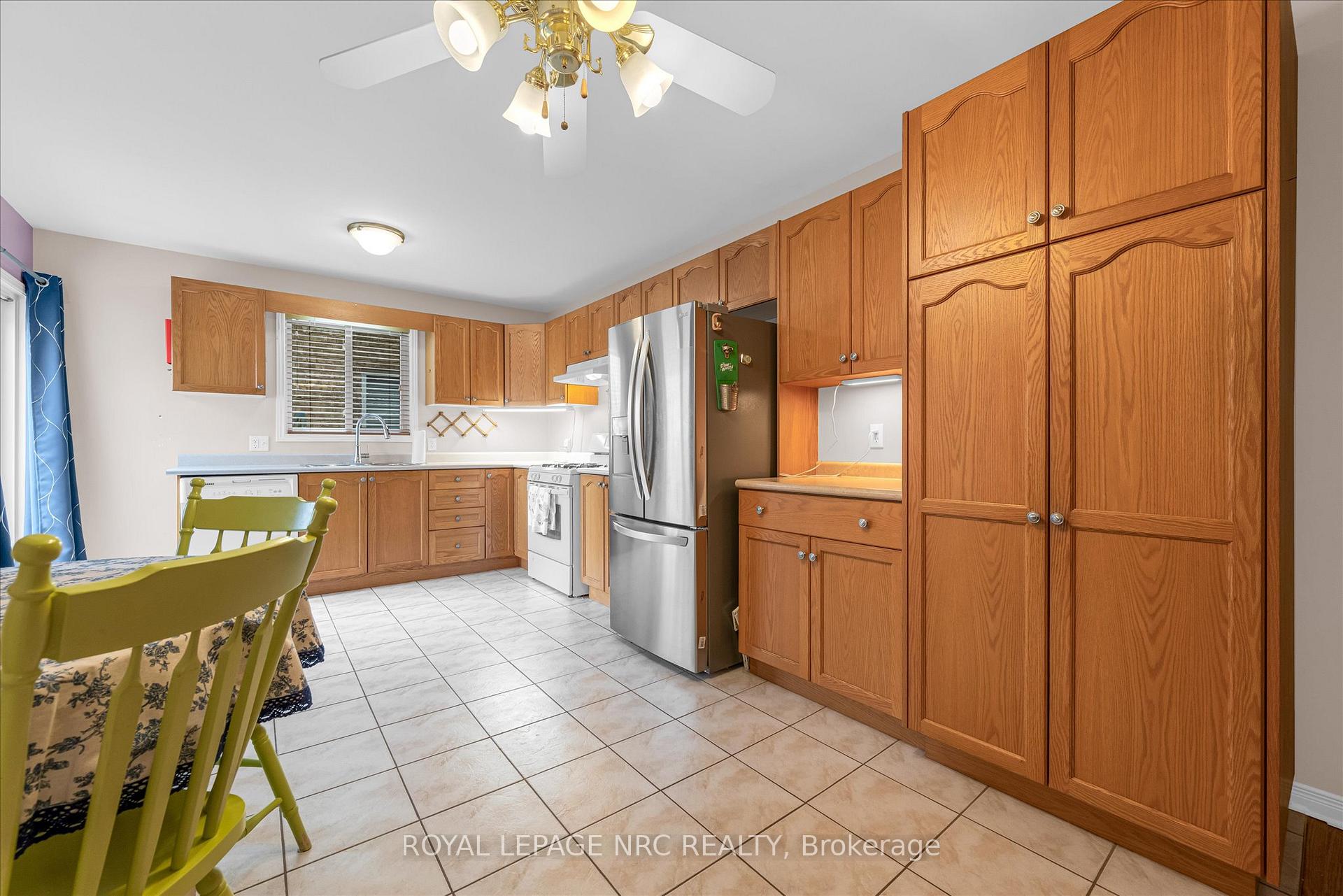Photo 15 of 333 Lea Crescent, Welland, West Welland — HOMEH