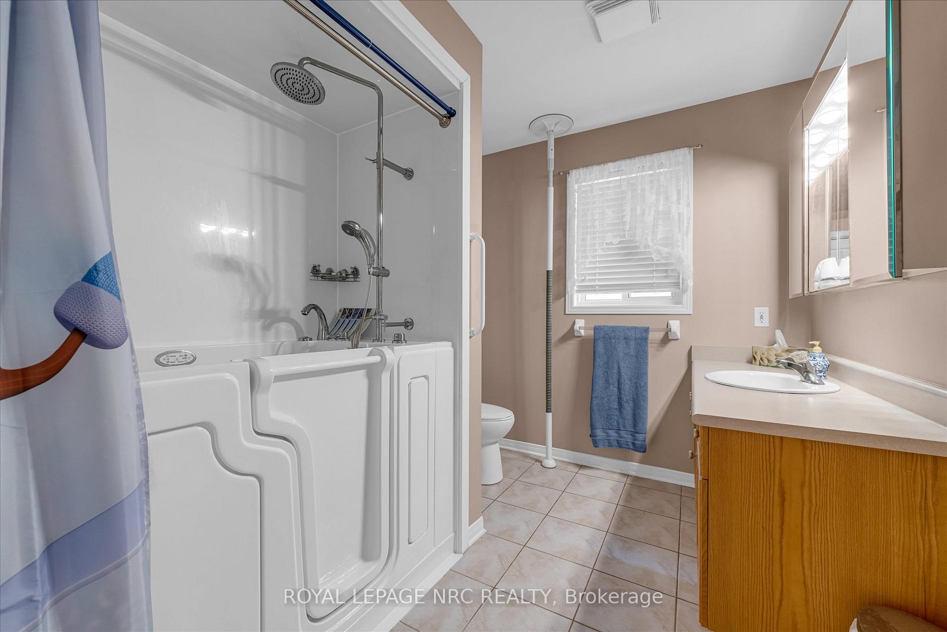 Photo 20 of 333 Lea Crescent, Welland, West Welland — HOMEH