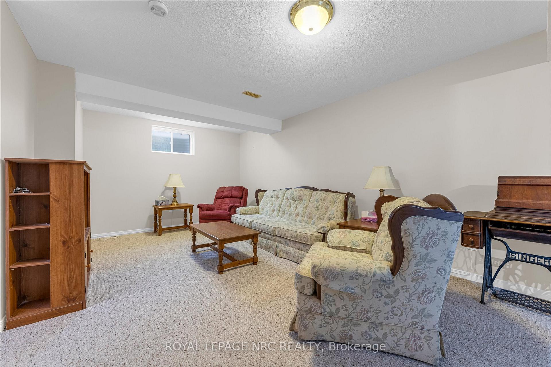 Photo 30 of 333 Lea Crescent, Welland, West Welland — HOMEH