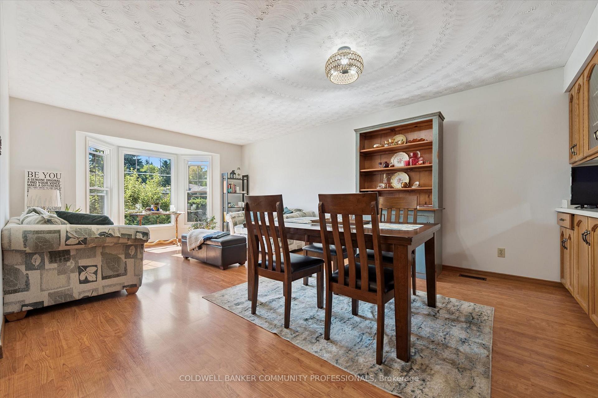 Photo 8 of 322 Conservation Drive, Waterloo — HOMEH