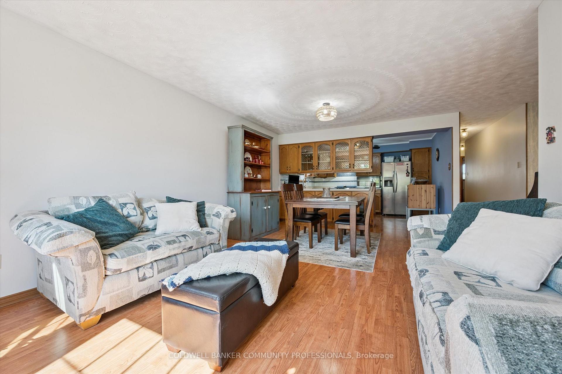 Photo 12 of 322 Conservation Drive, Waterloo — HOMEH