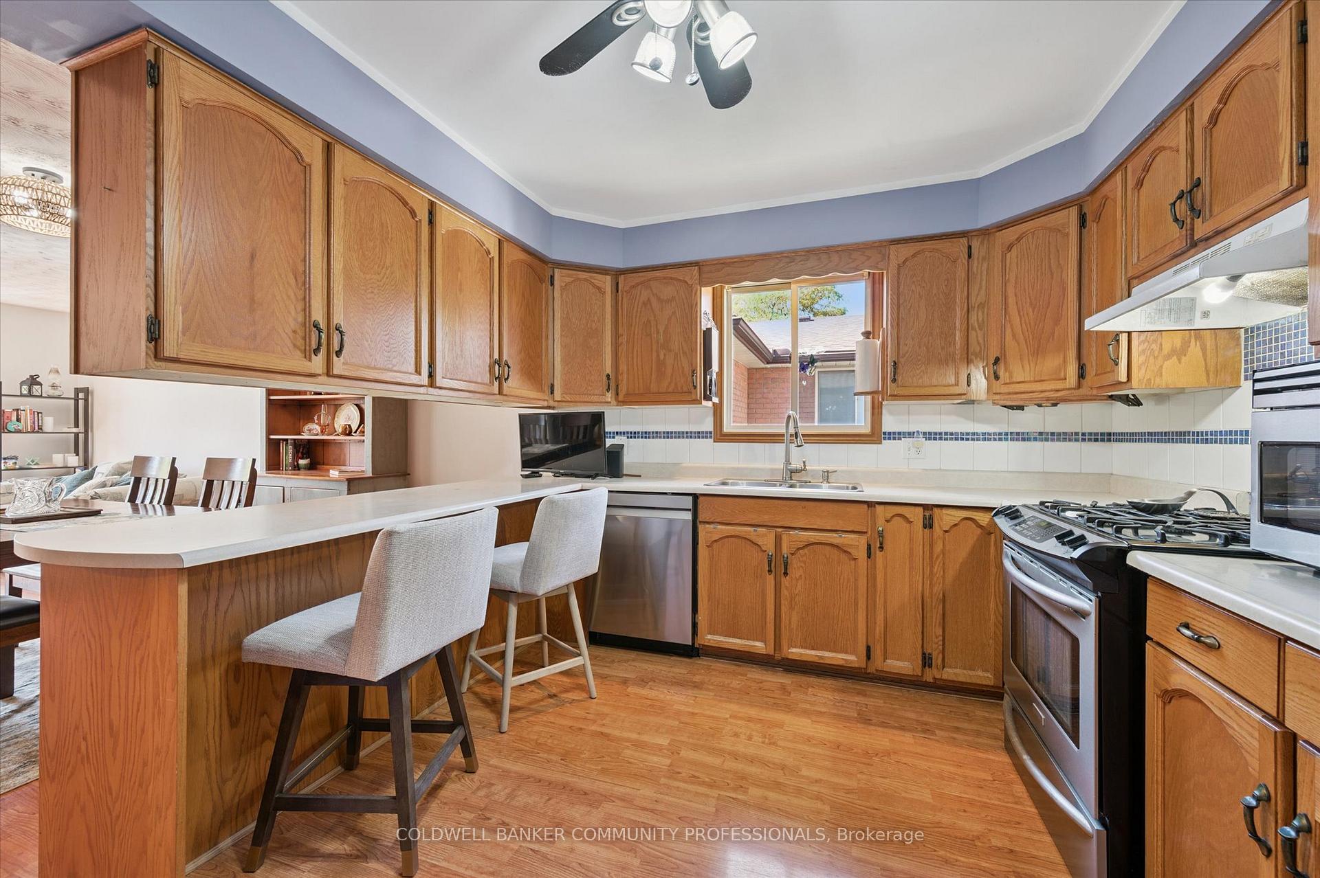 Photo 16 of 322 Conservation Drive, Waterloo — HOMEH