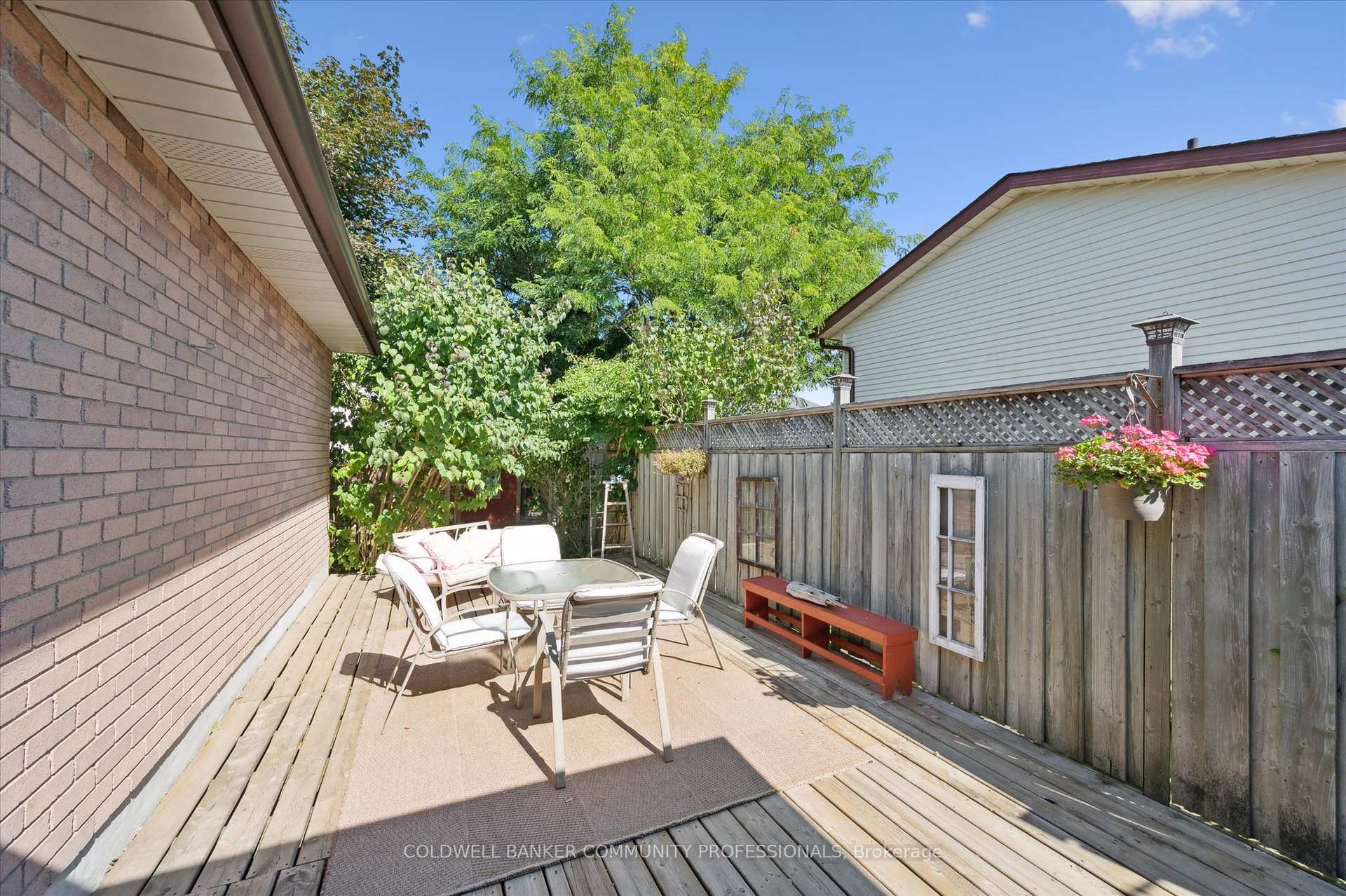 Photo 35 of 322 Conservation Drive, Waterloo — HOMEH