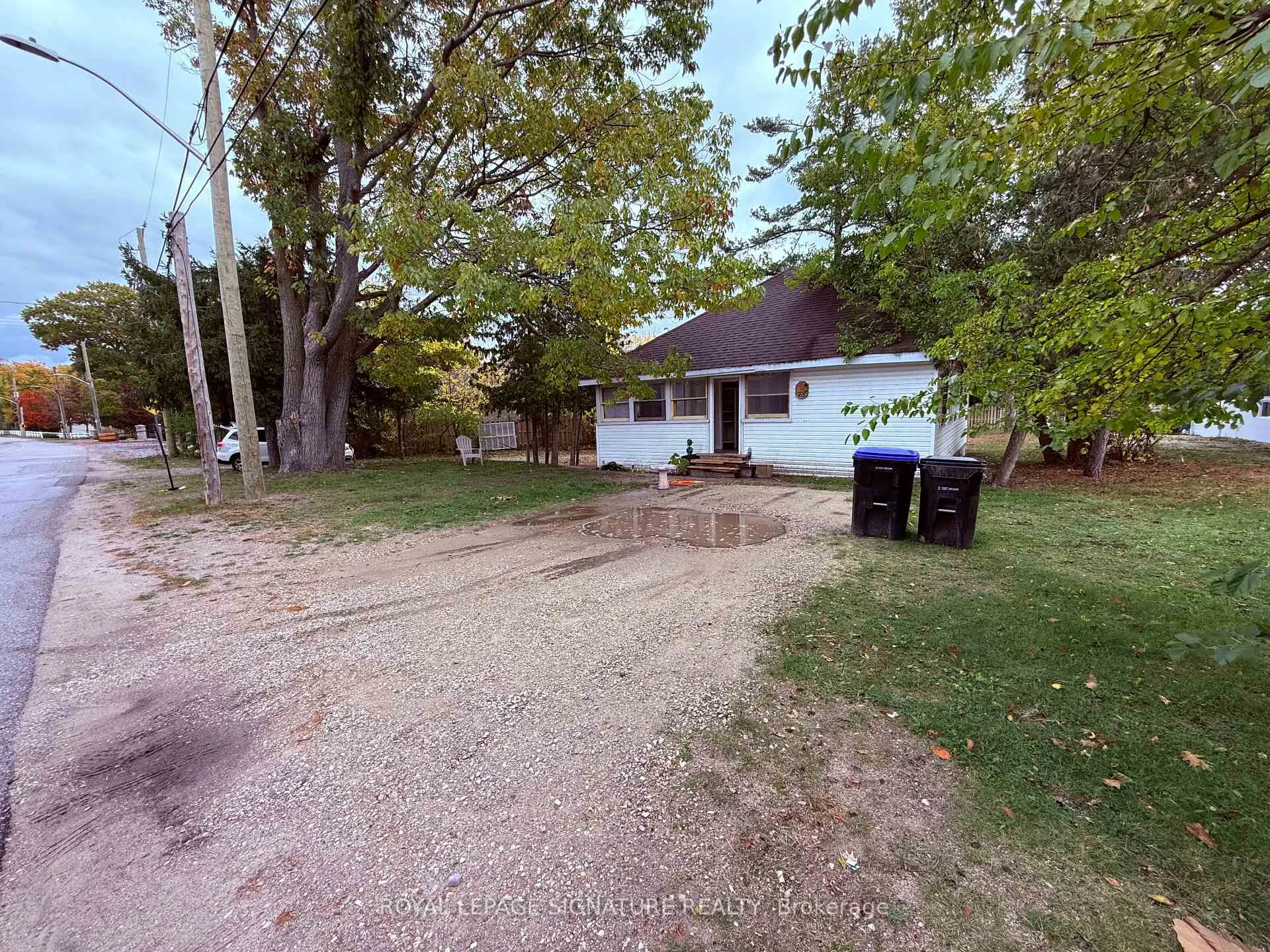 Photo 22 of 75 Old Mosley Street, Wasaga Beach — HOMEH
