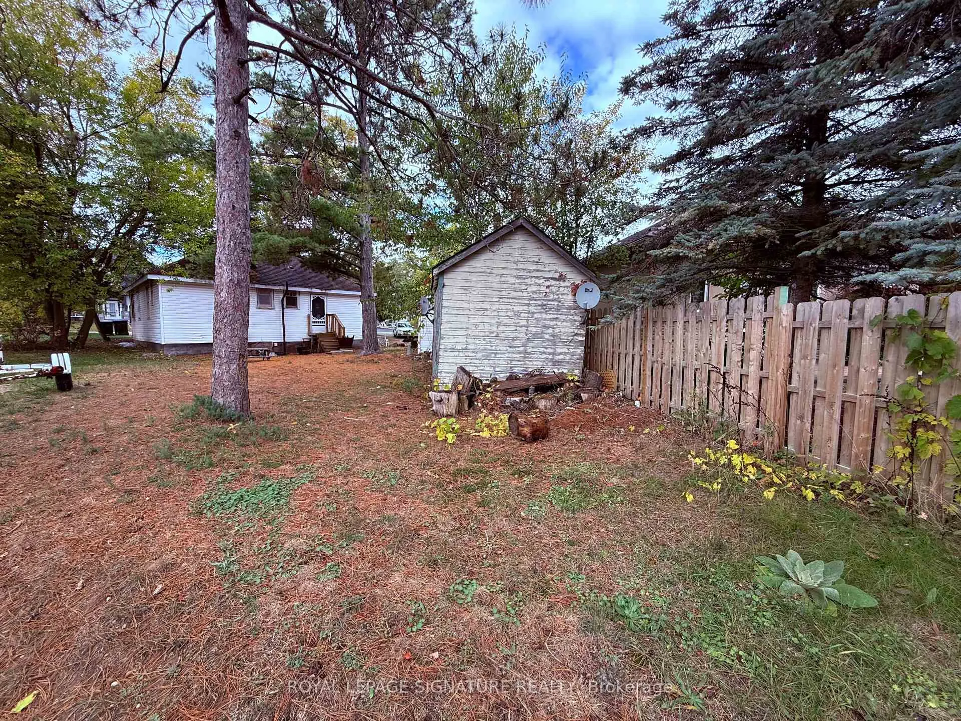 Photo 25 of 75 Old Mosley Street, Wasaga Beach — HOMEH