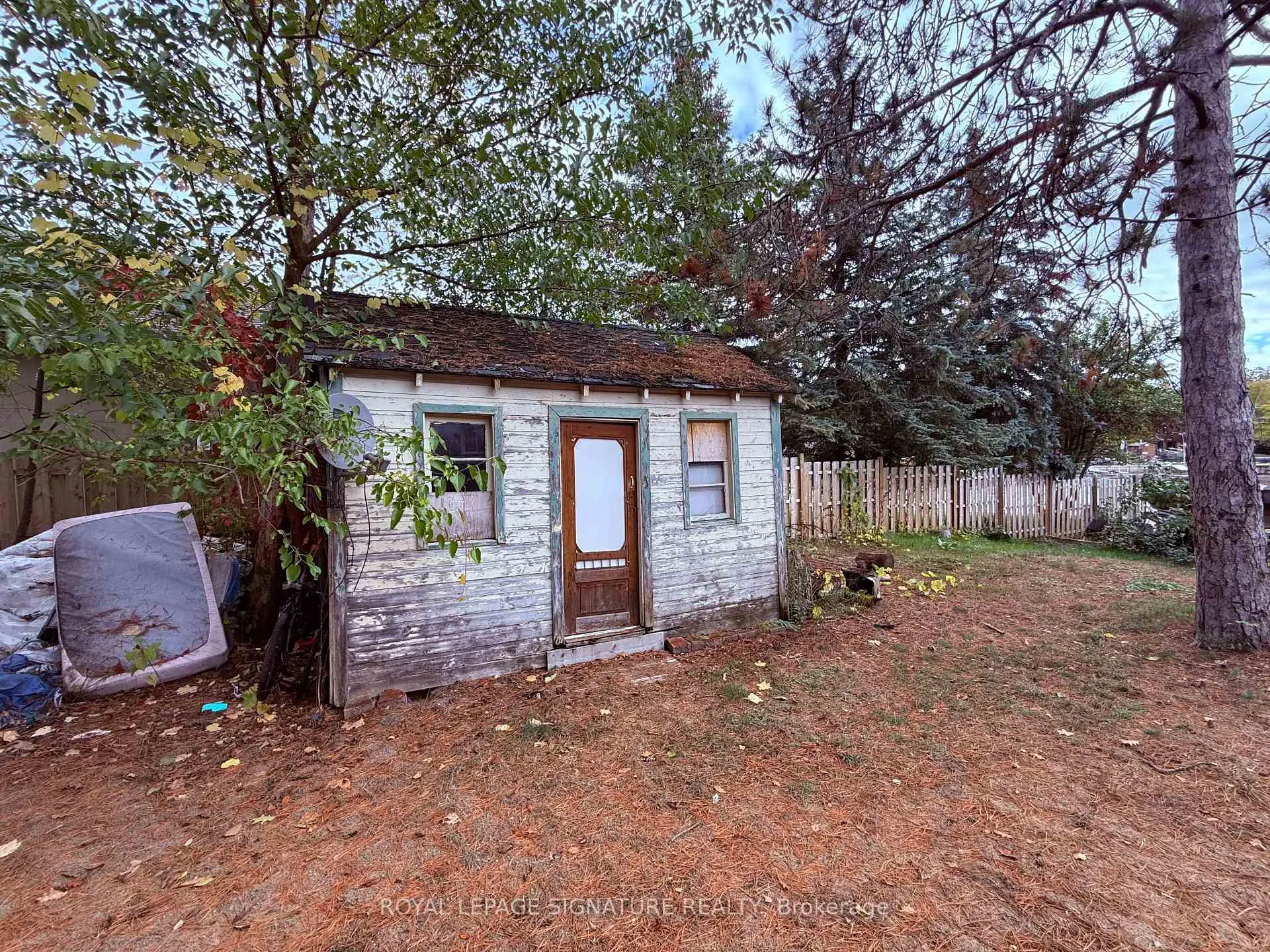 Photo 26 of 75 Old Mosley Street, Wasaga Beach — HOMEH