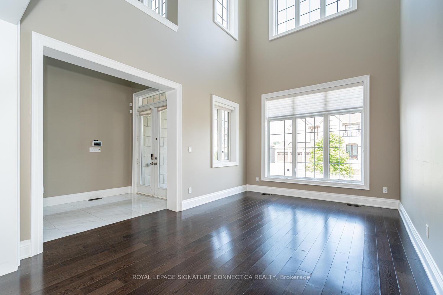 Photo 3 of 376 Torrey Pines Road, Vaughan, Kleinburg — HOMEH