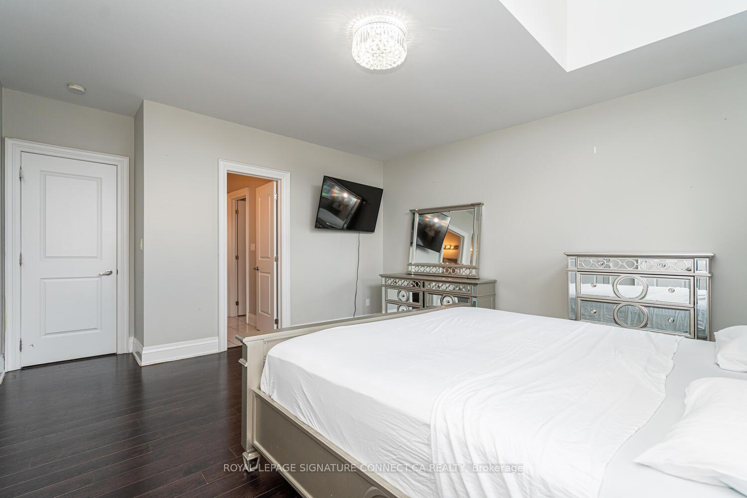 Photo 18 of 376 Torrey Pines Road, Vaughan, Kleinburg — HOMEH