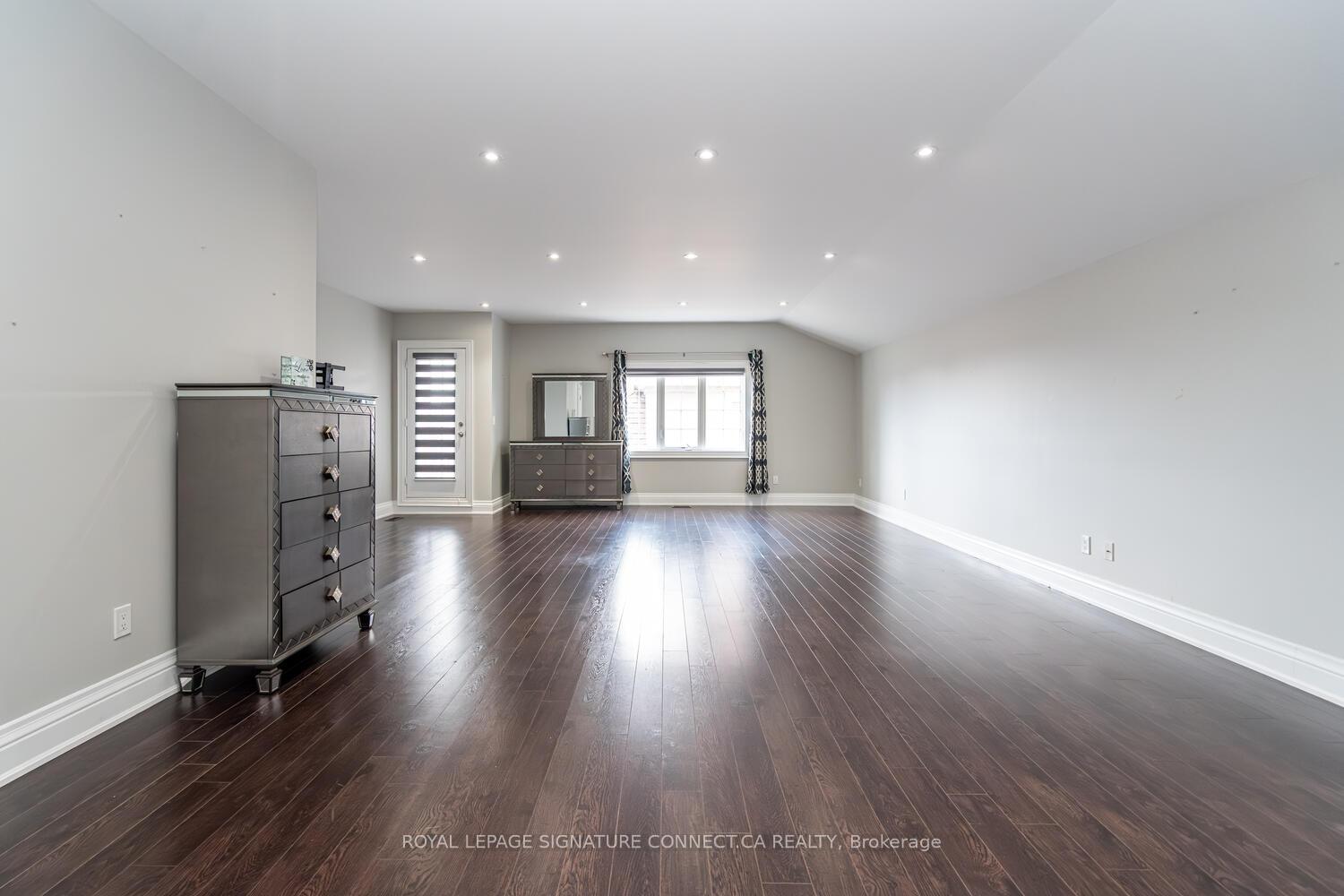 Photo 21 of 376 Torrey Pines Road, Vaughan, Kleinburg — HOMEH
