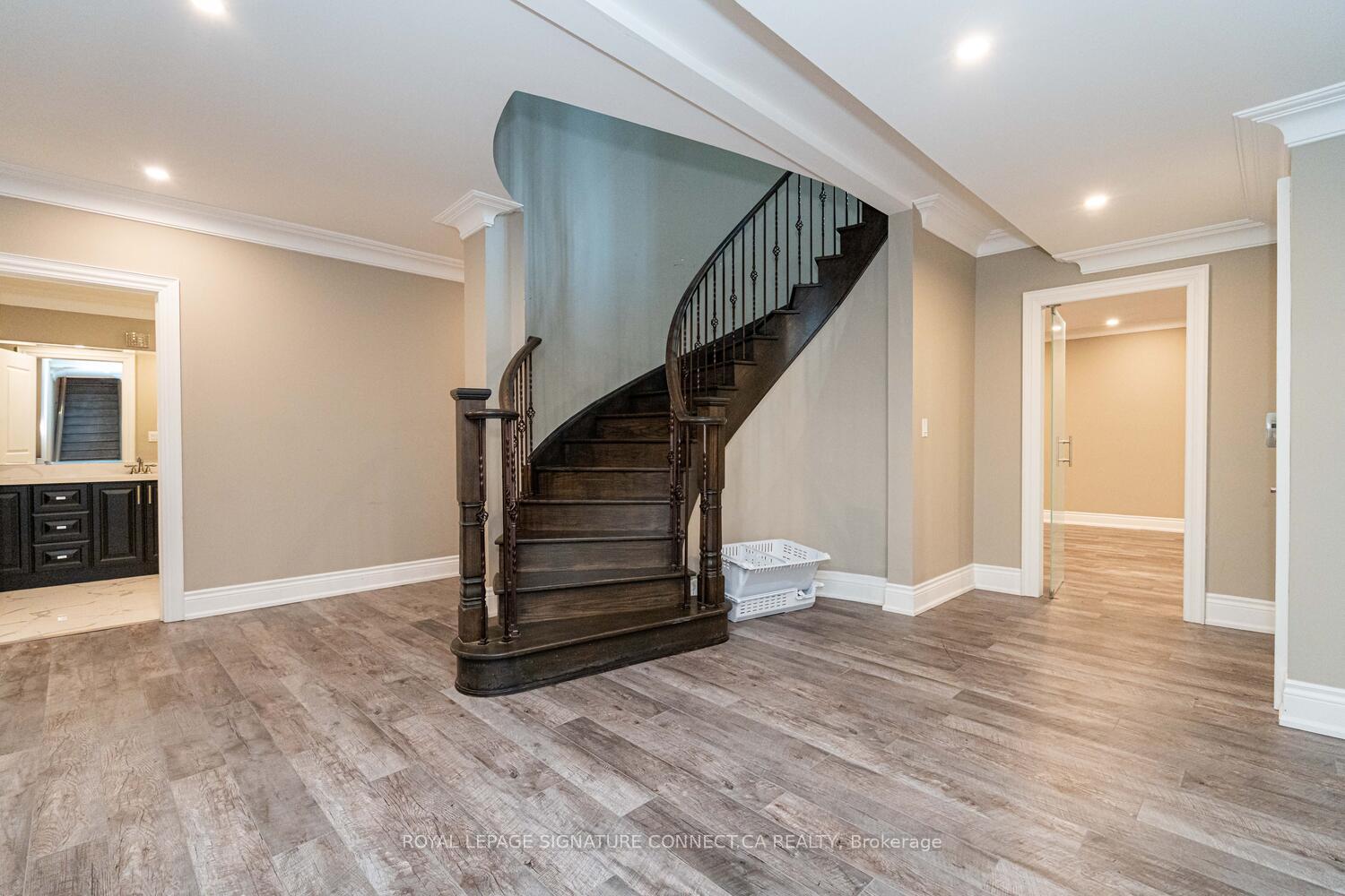 Photo 23 of 376 Torrey Pines Road, Vaughan, Kleinburg — HOMEH