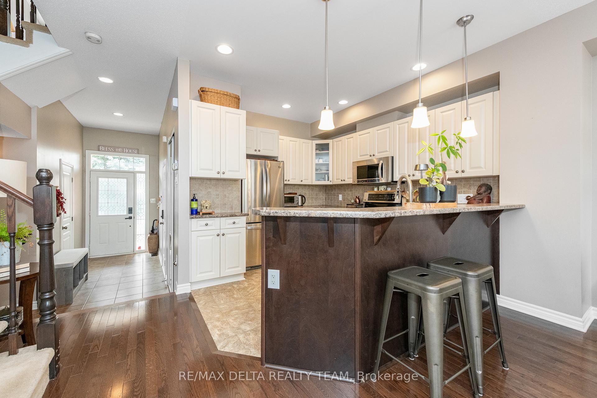 Photo 7 of 750 Bowercrest Crescent, Ottawa, Riverside South/Gloucester Glen — HOMEH