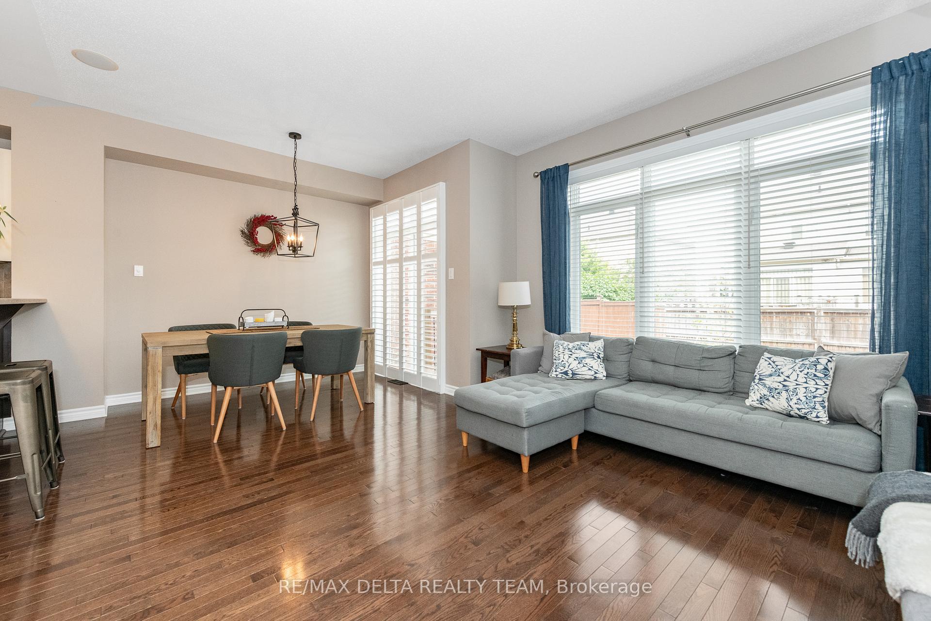 Photo 12 of 750 Bowercrest Crescent, Ottawa, Riverside South/Gloucester Glen — HOMEH