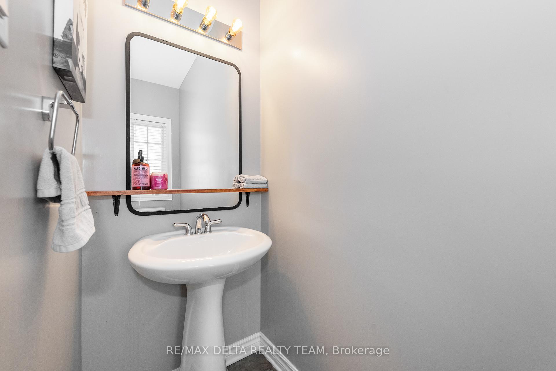 Photo 11 of 750 Bowercrest Crescent, Ottawa, Riverside South/Gloucester Glen — HOMEH
