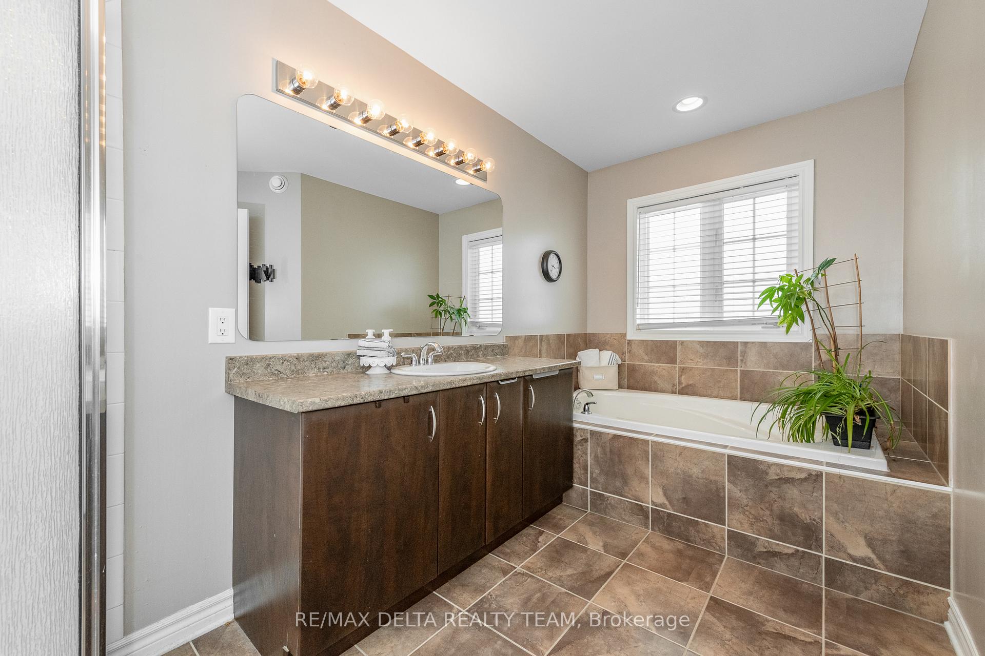 Photo 24 of 750 Bowercrest Crescent, Ottawa, Riverside South/Gloucester Glen — HOMEH