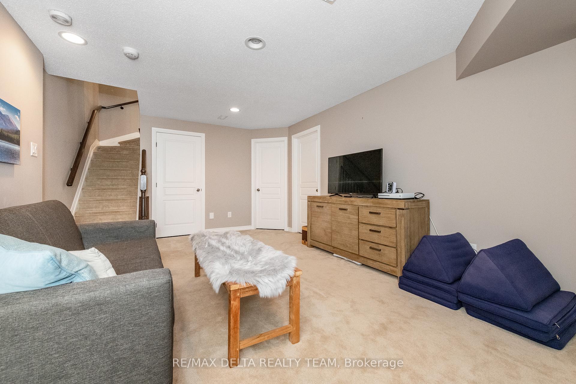 Photo 26 of 750 Bowercrest Crescent, Ottawa, Riverside South/Gloucester Glen — HOMEH