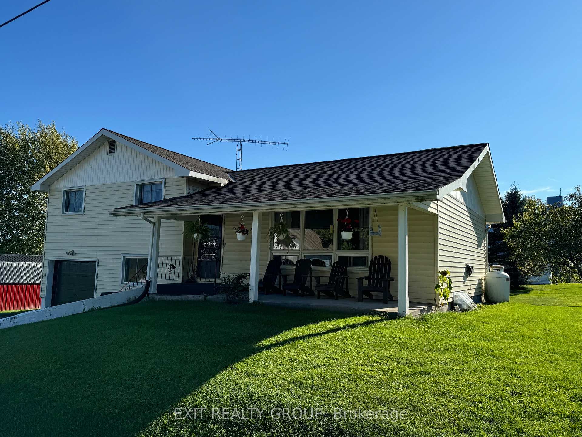 Photo 1 of 33 Franklin Street, Tweed, Hungerford (Twp) — HOMEH