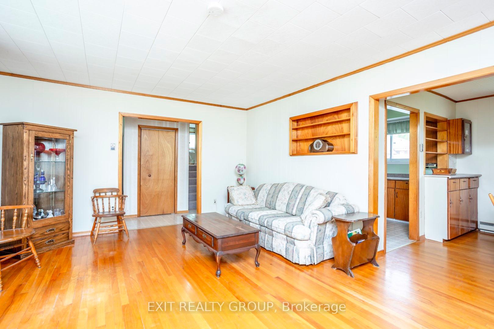 Photo 11 of 33 Franklin Street, Tweed, Hungerford (Twp) — HOMEH