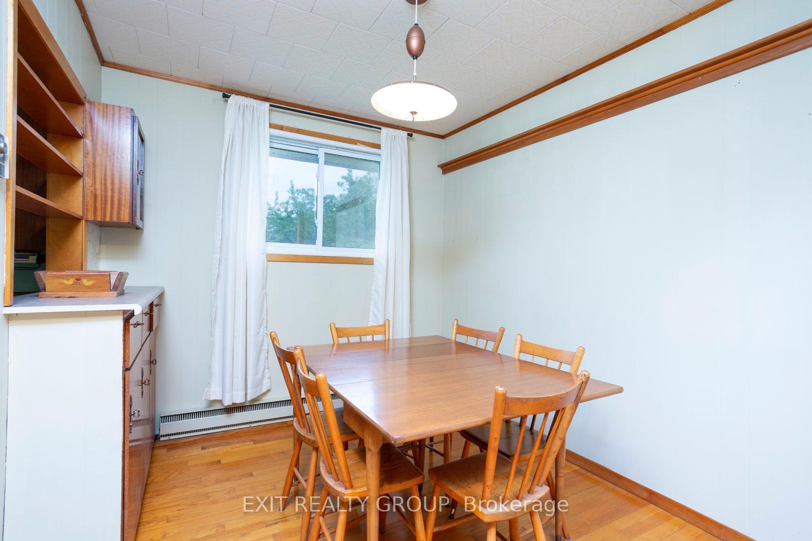 Photo 13 of 33 Franklin Street, Tweed, Hungerford (Twp) — HOMEH