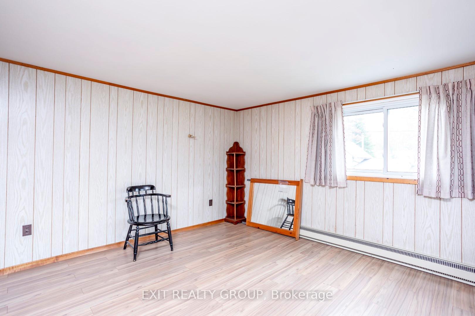 Photo 20 of 33 Franklin Street, Tweed, Hungerford (Twp) — HOMEH
