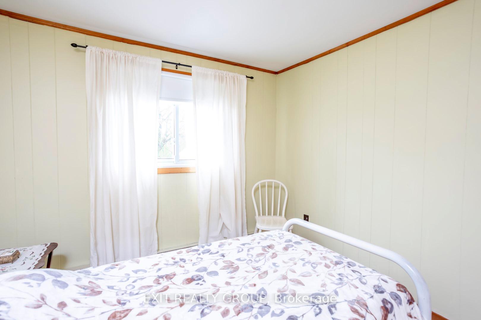Photo 23 of 33 Franklin Street, Tweed, Hungerford (Twp) — HOMEH