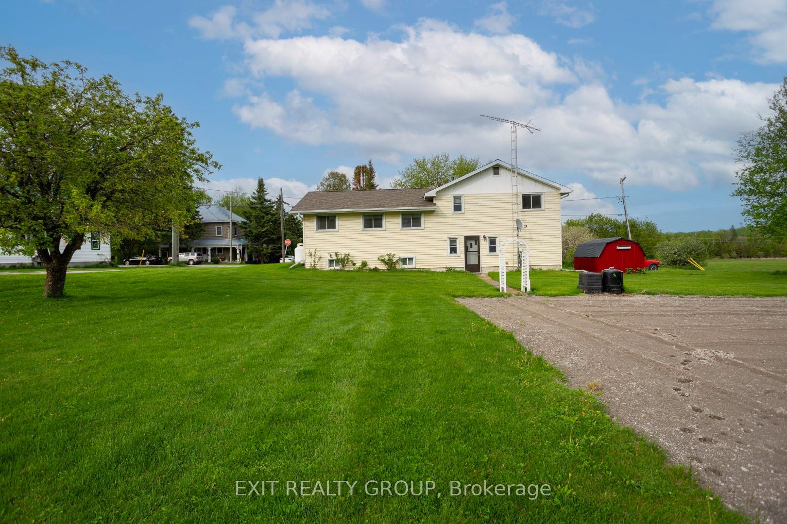 Photo 35 of 33 Franklin Street, Tweed, Hungerford (Twp) — HOMEH