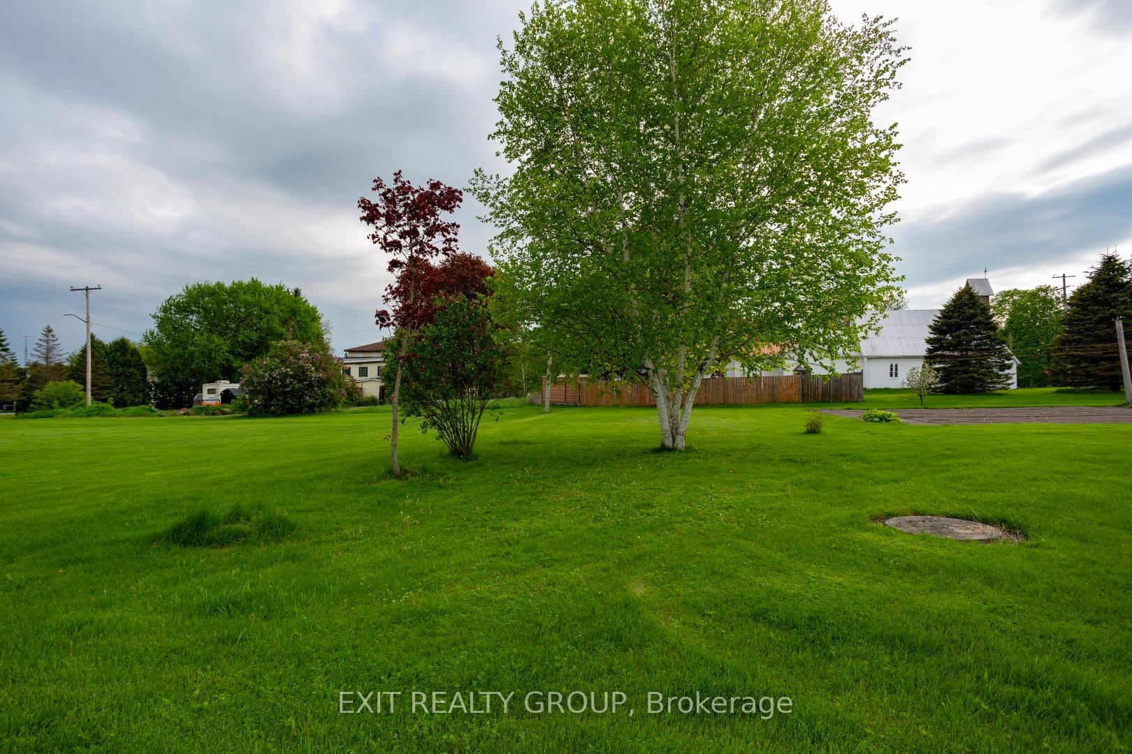Photo 40 of 33 Franklin Street, Tweed, Hungerford (Twp) — HOMEH