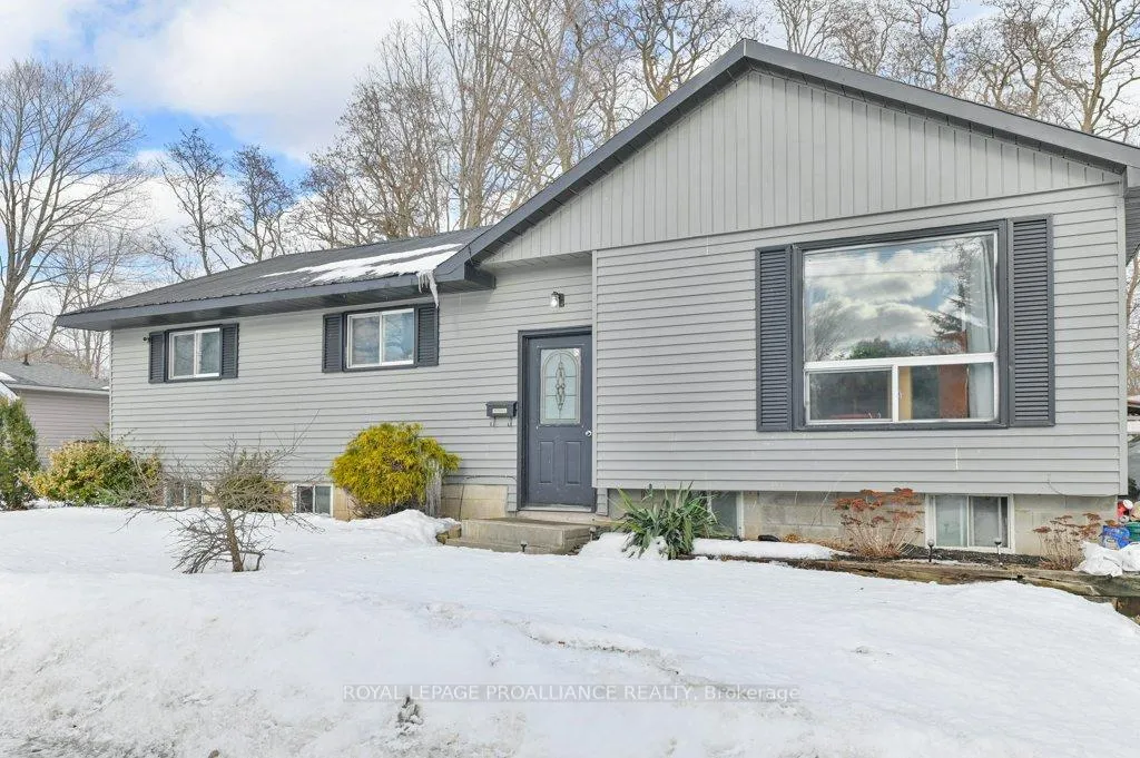 Photo 5 of 27 Thurlow Queen Street, Belleville, Thurlow Ward — HOMEH