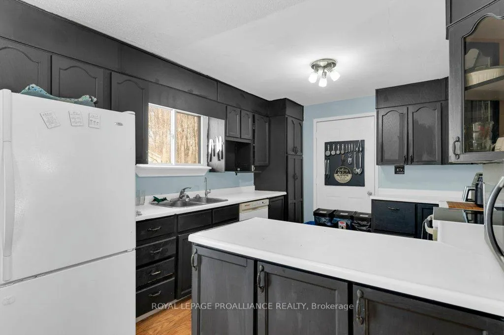 Photo 21 of 27 Thurlow Queen Street, Belleville, Thurlow Ward — HOMEH