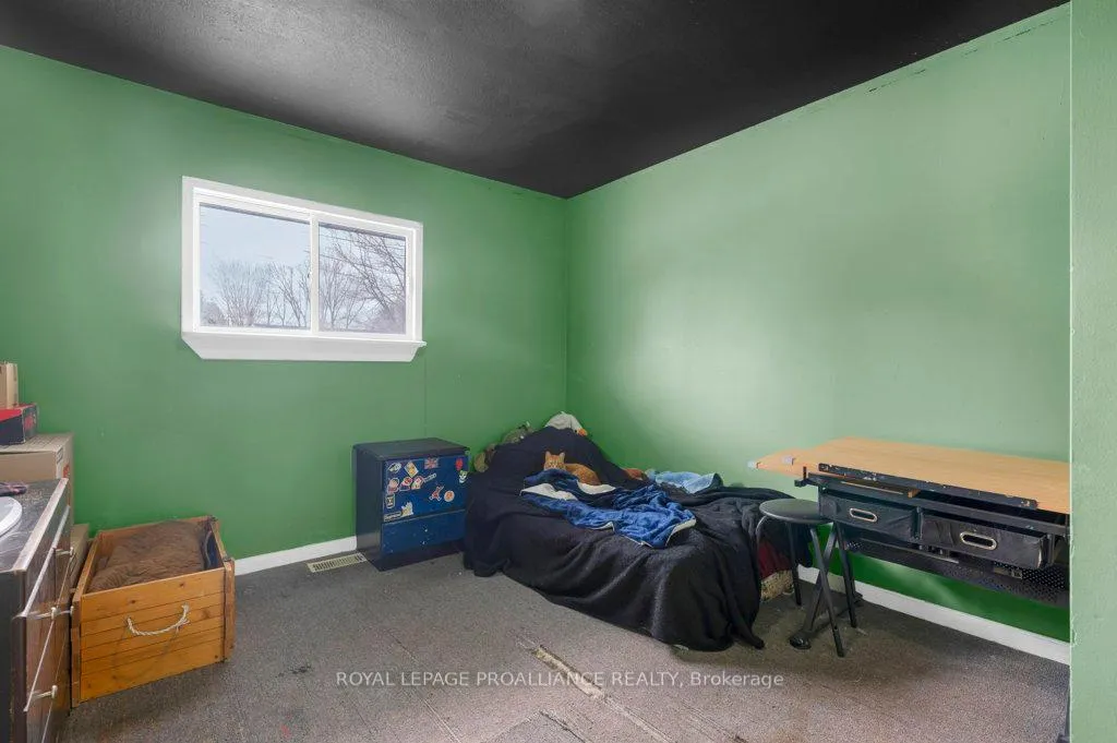 Photo 33 of 27 Thurlow Queen Street, Belleville, Thurlow Ward — HOMEH