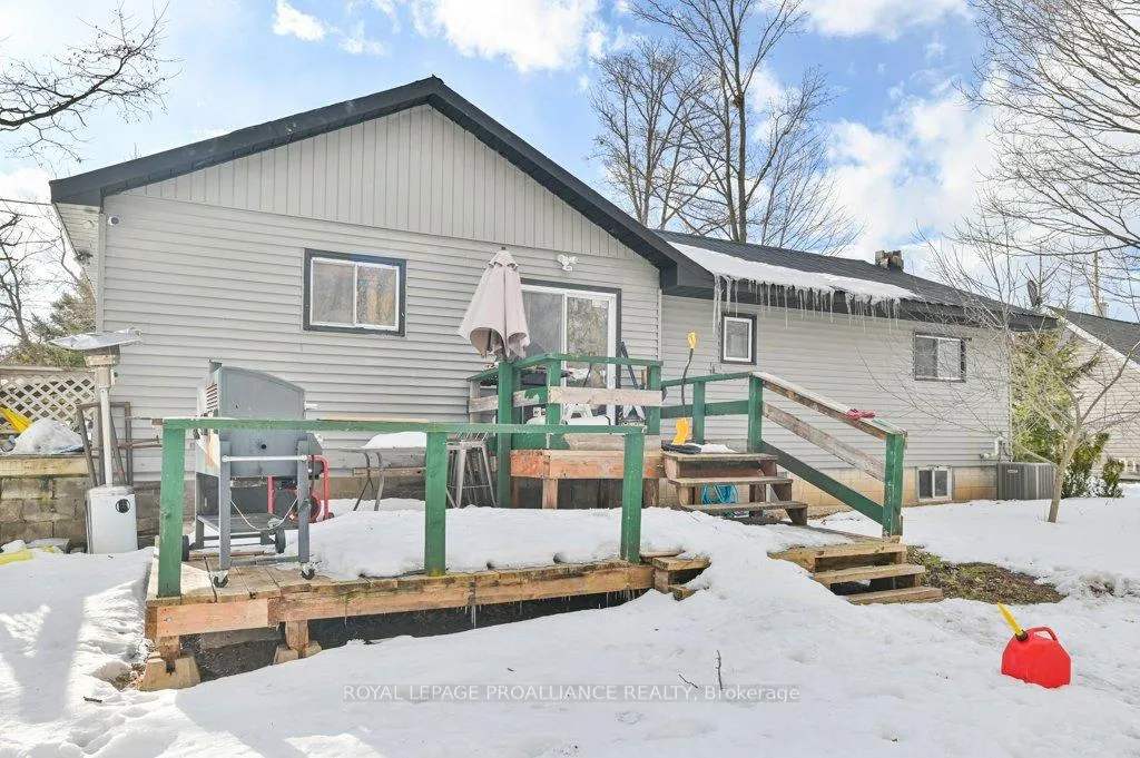 Photo 43 of 27 Thurlow Queen Street, Belleville, Thurlow Ward — HOMEH