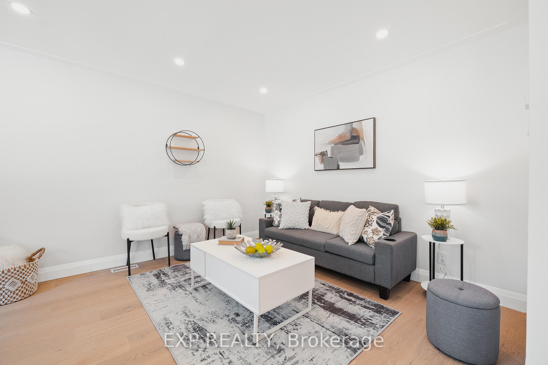 Photo 5 of 537 Glen Manor Boulevard, Waterloo — HOMEH