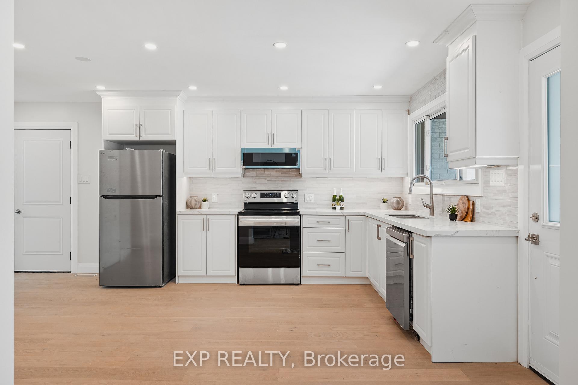 Photo 8 of 537 Glen Manor Boulevard, Waterloo — HOMEH