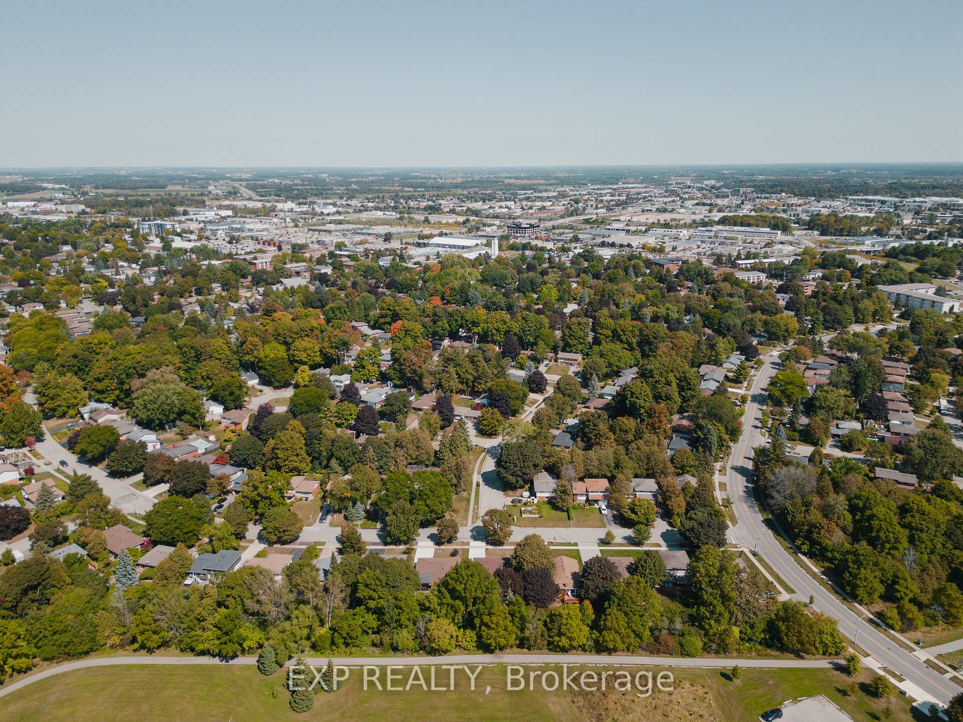 Photo 29 of 537 Glen Manor Boulevard, Waterloo — HOMEH