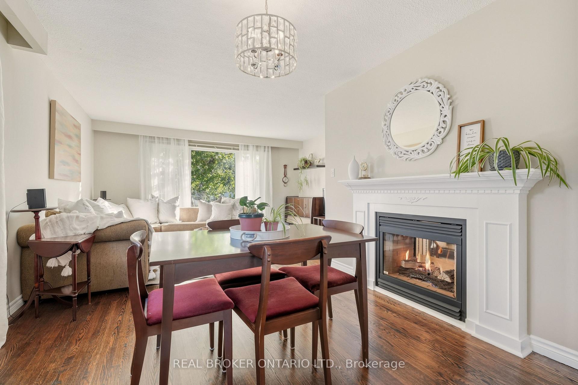 Photo 11 of 33 Porter Crescent, Barrie, Grove East — HOMEH
