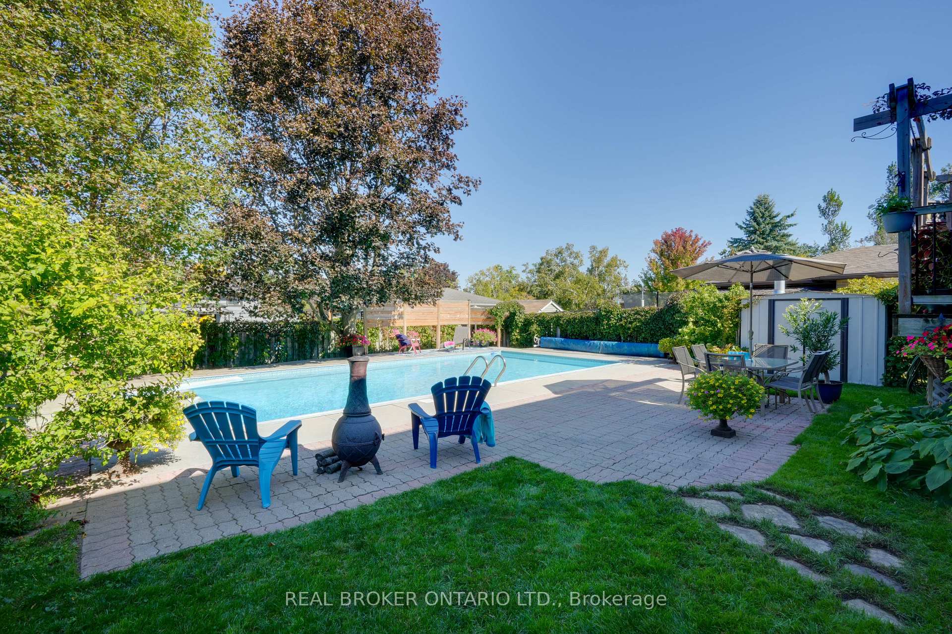 Photo 42 of 33 Porter Crescent, Barrie, Grove East — HOMEH