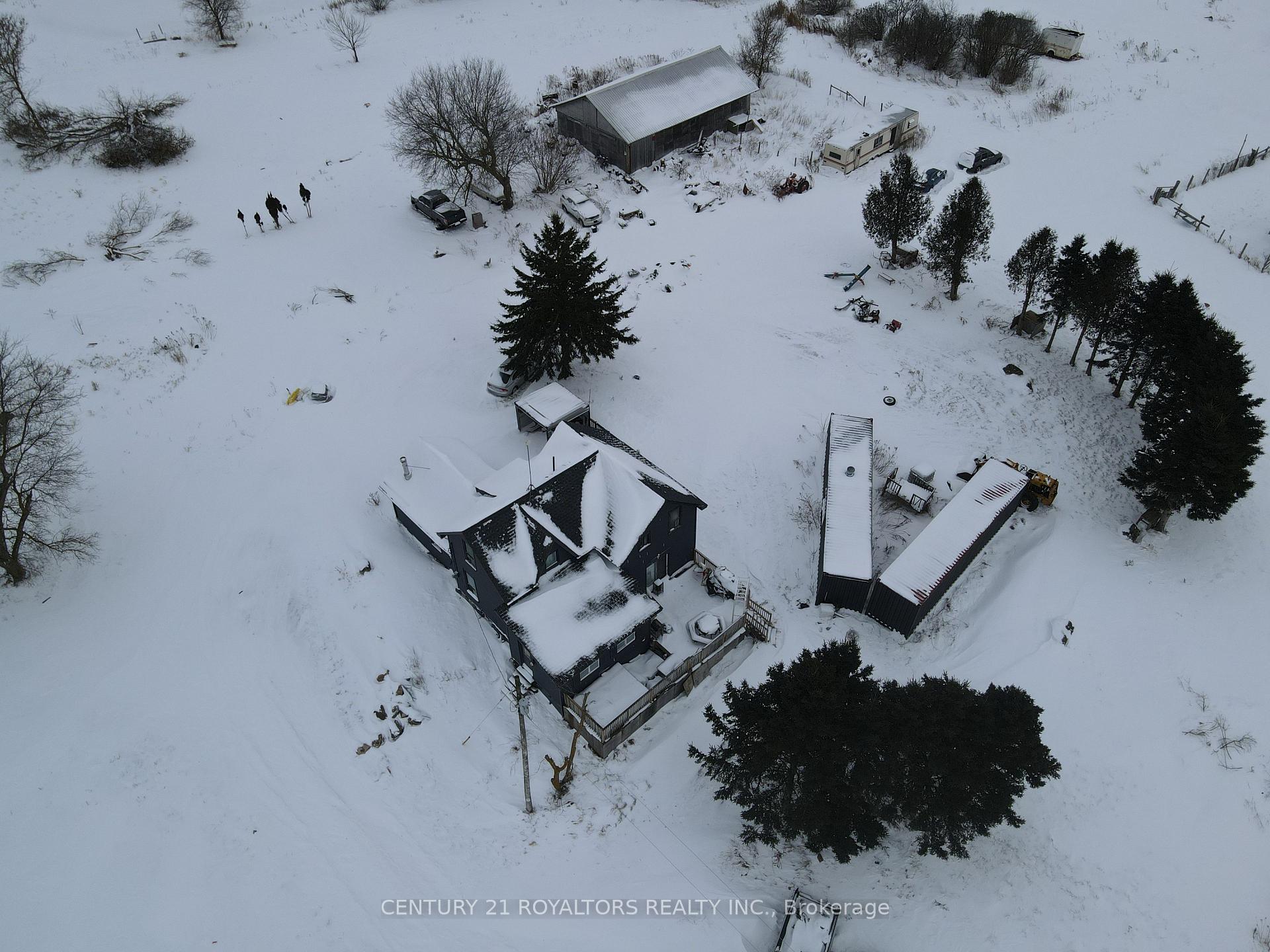 Photo 5 of 395413 County Road, Amaranth, Rural Amaranth — HOMEH