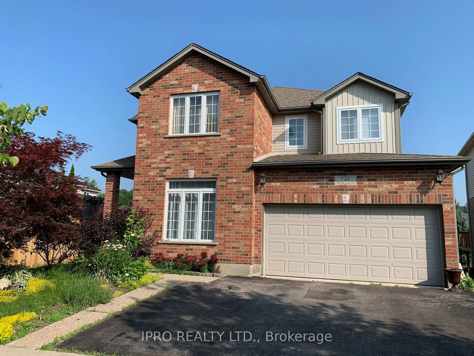 Photo 1 of 748 Munich Circle, Waterloo — HOMEH