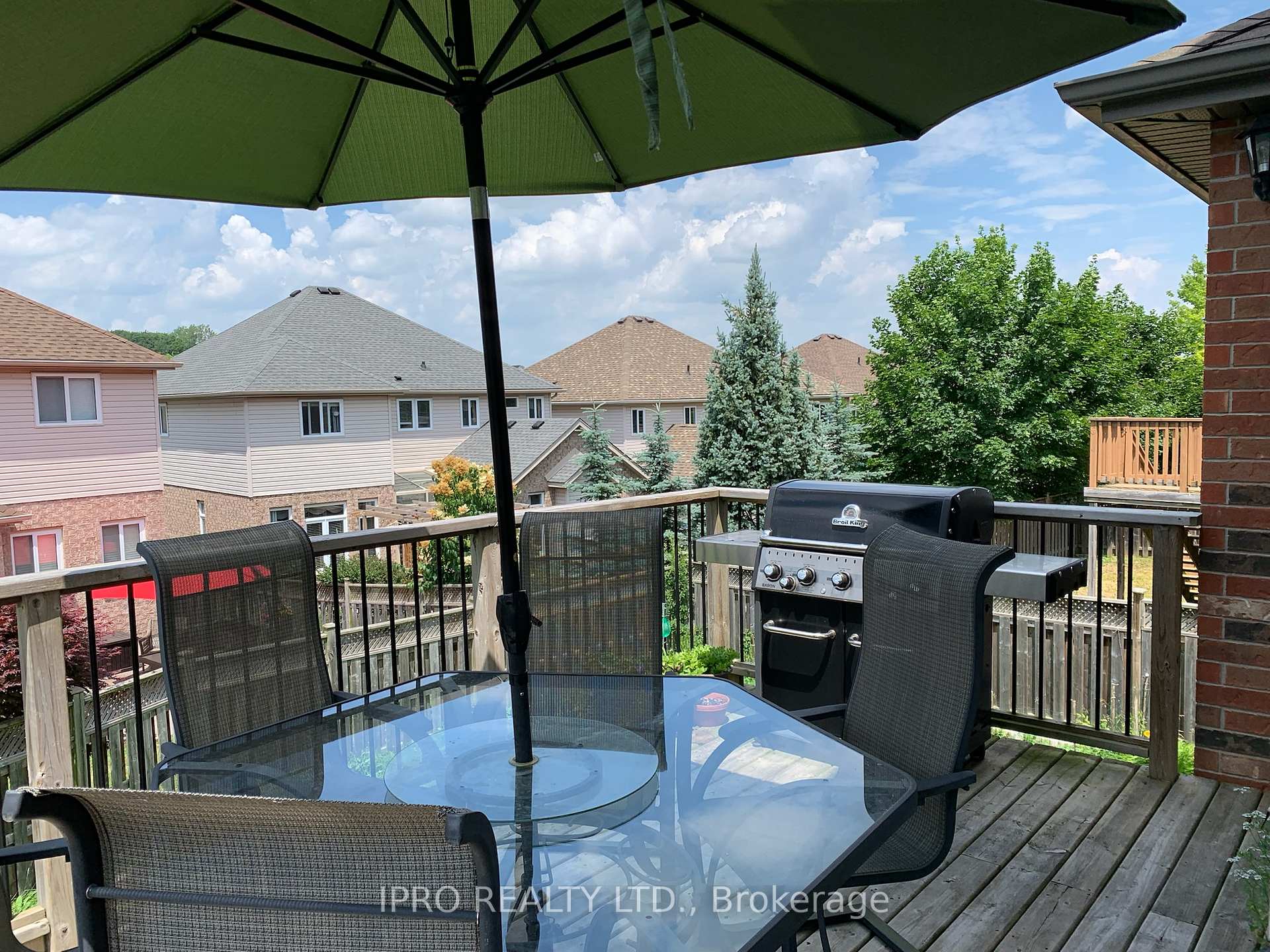 Photo 16 of 748 Munich Circle, Waterloo — HOMEH