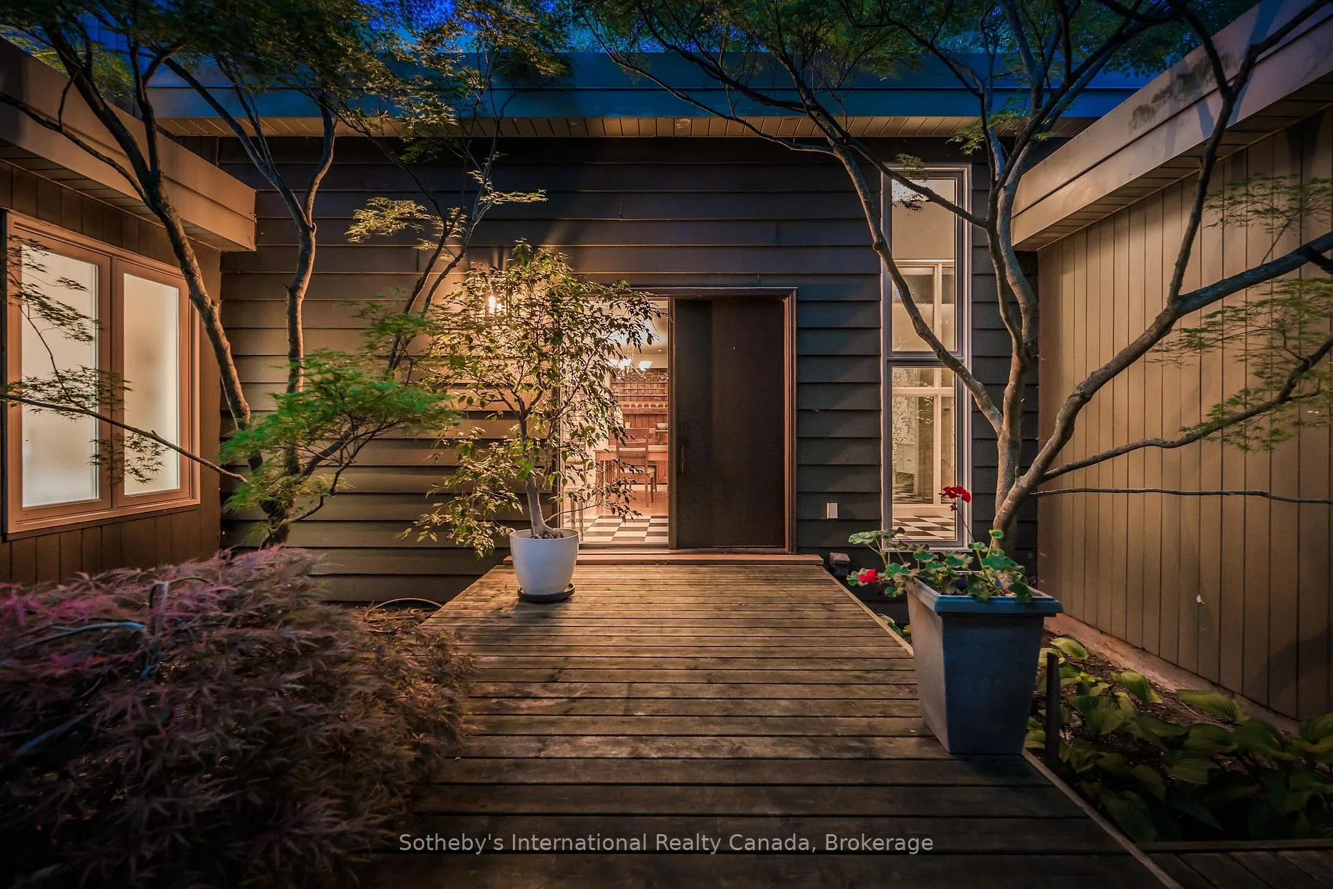 Photo 3 of 348 Browning Place, Waterloo, Beechwood — HOMEH