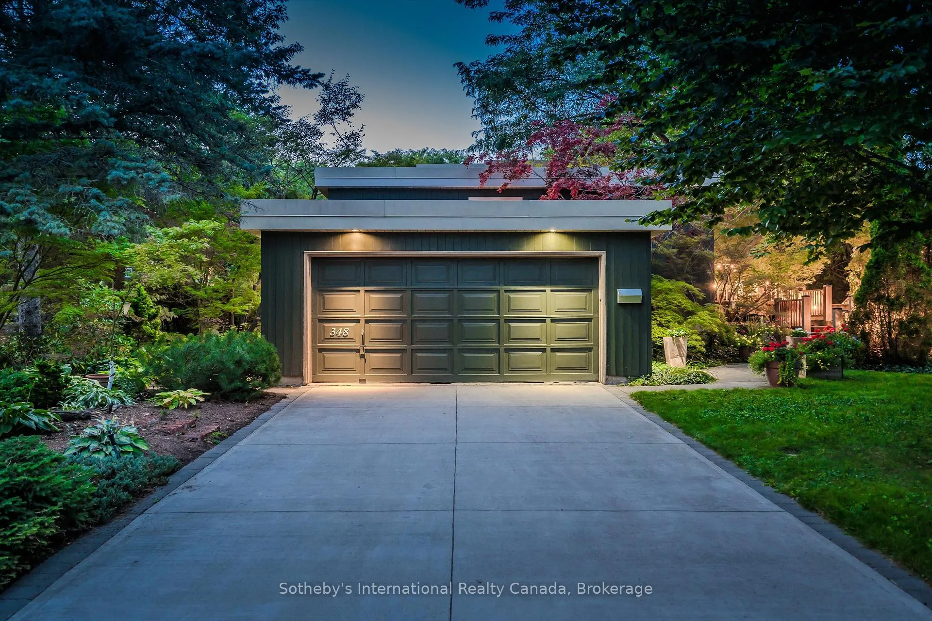 Photo 5 of 348 Browning Place, Waterloo, Beechwood — HOMEH