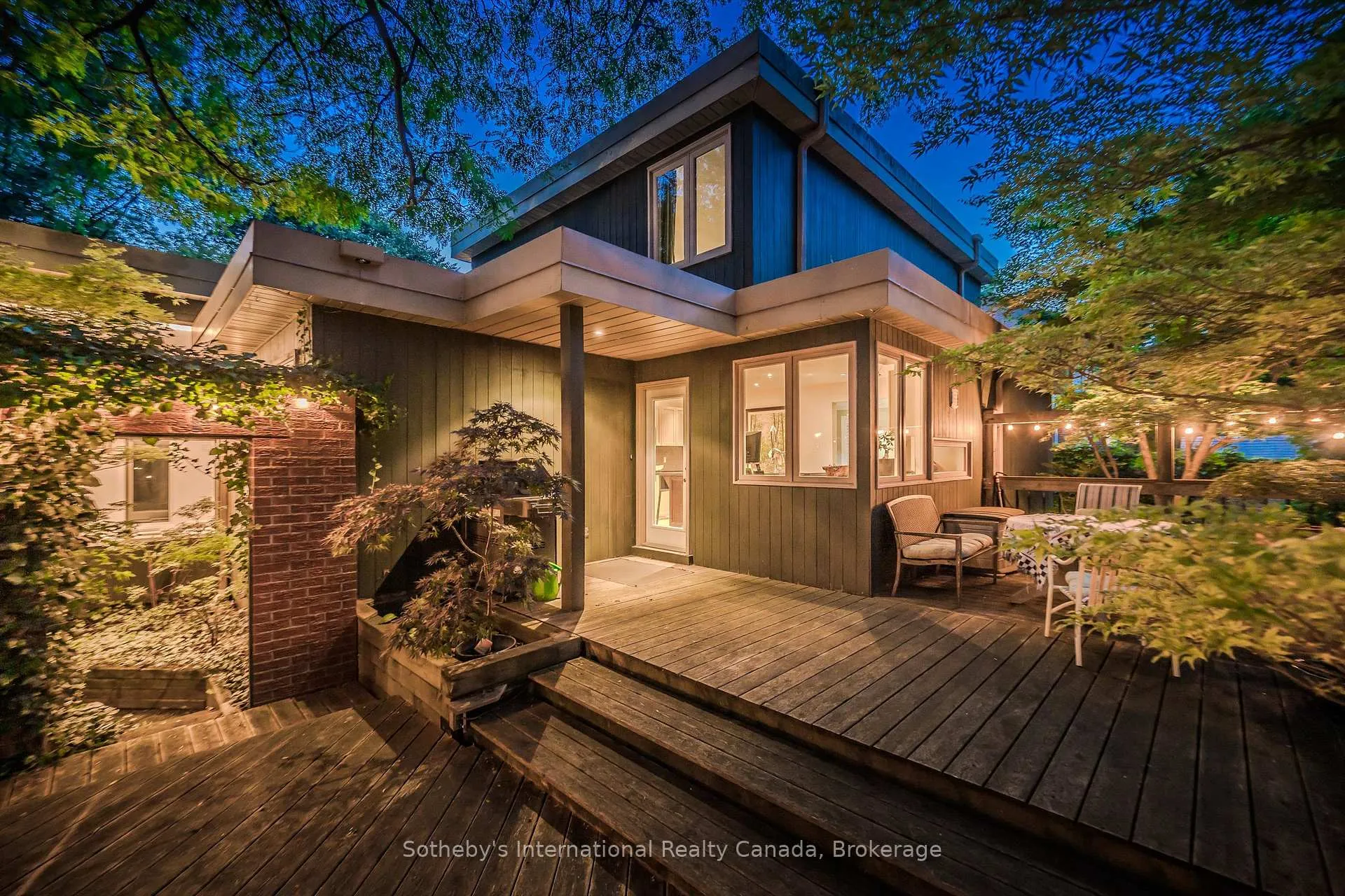 Photo 12 of 348 Browning Place, Waterloo, Beechwood — HOMEH