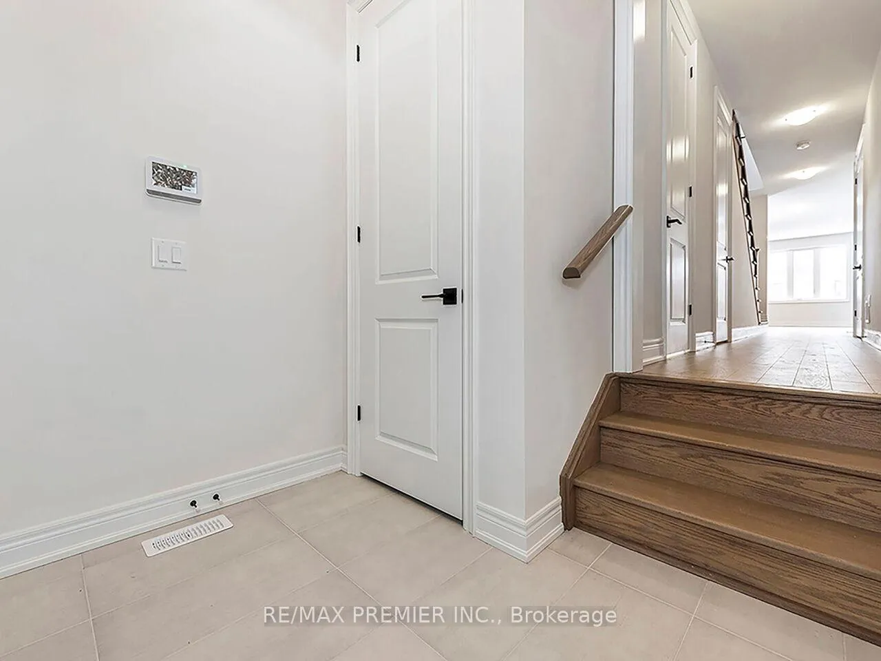 Photo 6 of 46 Gambetta Road, Vaughan, Vellore Village — HOMEH