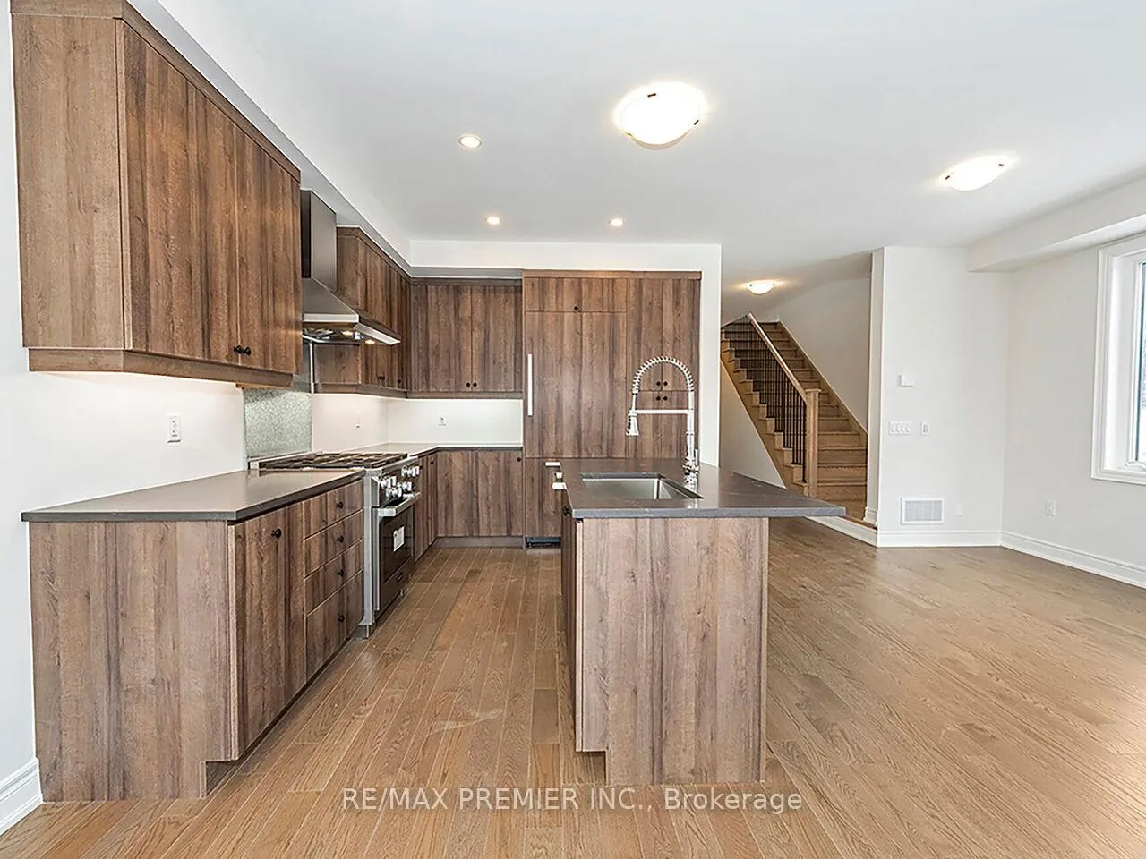 Photo 16 of 46 Gambetta Road, Vaughan, Vellore Village — HOMEH