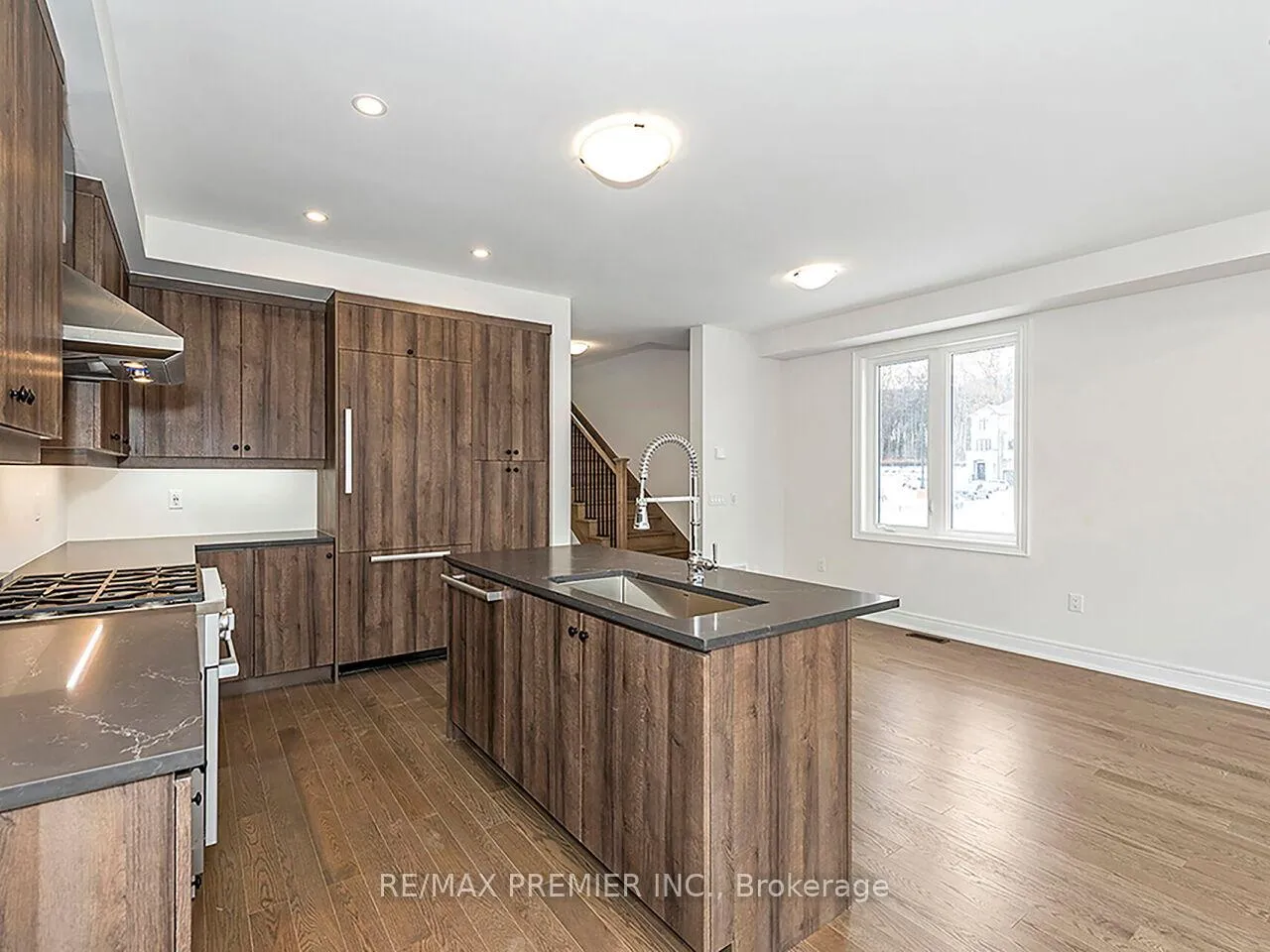 Photo 18 of 46 Gambetta Road, Vaughan, Vellore Village — HOMEH