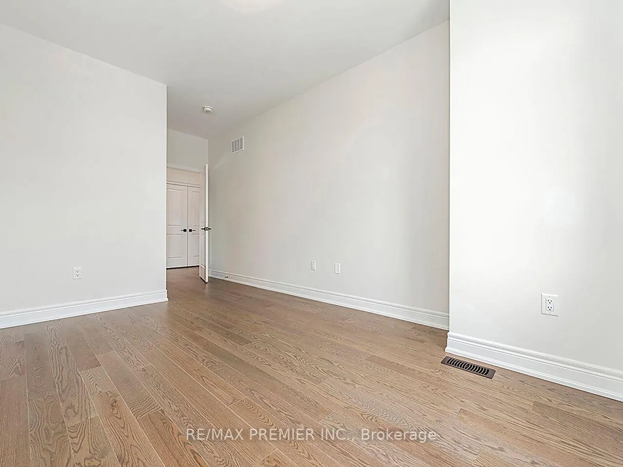 Photo 25 of 46 Gambetta Road, Vaughan, Vellore Village — HOMEH