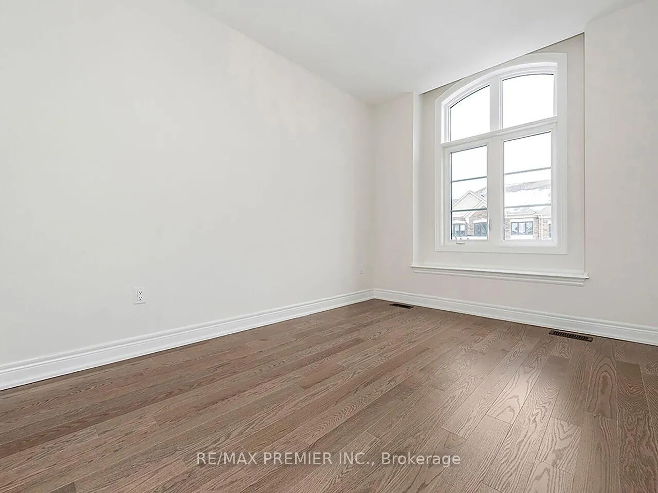Photo 27 of 46 Gambetta Road, Vaughan, Vellore Village — HOMEH